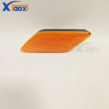 Mercedes-Benz E-Class W212 faruri laterale pentru bara față cu semnalizare și lumină de colț – stânga 2078200321, dreapta 2078200421 – PC