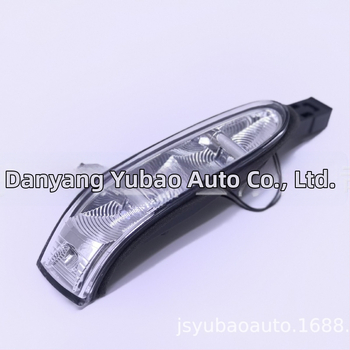 Svetlo spätného zrkadla pre Mercedes-Benz W164/W251 GL/ML – Youbao, model 1648200521/0621