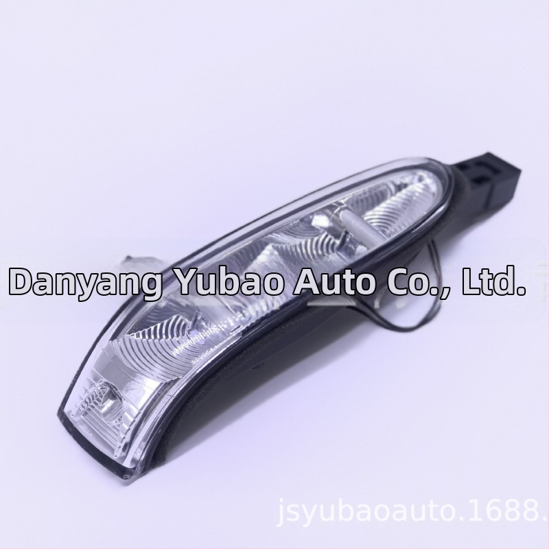 Svetlo spätného zrkadla pre Mercedes-Benz W164/W251 GL/ML – Youbao, model 1648200521/0621