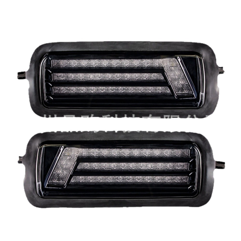 LED denné svetlá a smerovky pre LADA Niva 1995–2015, druhá generácia, typ F, 12V, IP67, ABS/PP/PC