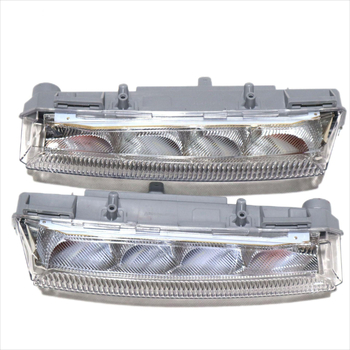 Mercedes-Benz B-Class W246 LED nappali menetfény 12,8V 11W ABS Modell 2049069100/2049069200