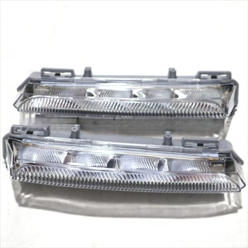 Mercedes-Benz B-Class W246 LED nappali menetfény 12,8V 11W ABS Modell 2049069100/2049069200