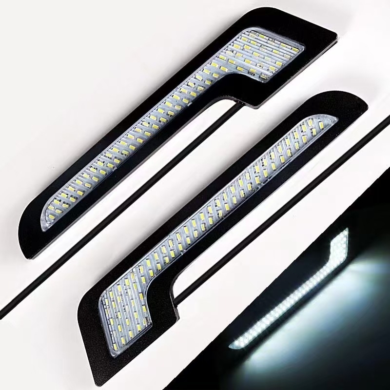 7 alakú LED nappali menetfény autóhoz, ragasztóval rögzítve a csomagtartóra/ajtóra, 12V, 1W, 0.25A