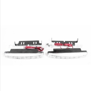 Automobilske LED dnevne svjetilice, univerzalne, 8 LED, 12V, 8W, vijek trajanja 50.000 sati