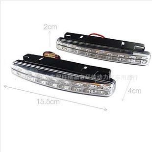 Automobilske LED dnevne svjetilice, univerzalne, 8 LED, 12V, 8W, vijek trajanja 50.000 sati