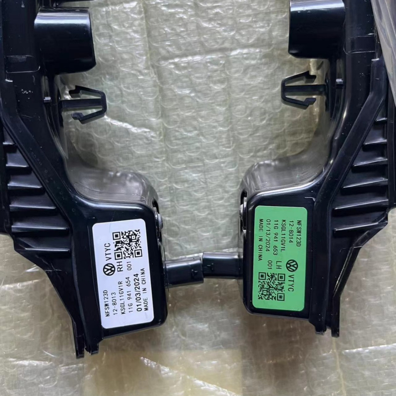 Lumină LED pentru ID4 Crozz – caroserie din plastic, sursă LED, model 11G941654, număr de piesă 11G941654