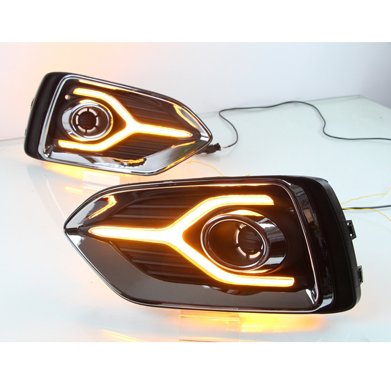 Set DRL i prednjih svjetala za maglu za Hyundai Accent (2017–2019) – ABS + uvezeni LED diode, 12V, 0,5 W po svjetlu, model SM-99