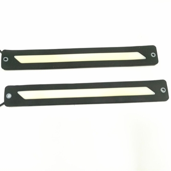 Bară de lumină COB din silicon pentru lumina de zi a mașinii – 12V, 3W, 305lm, IP65