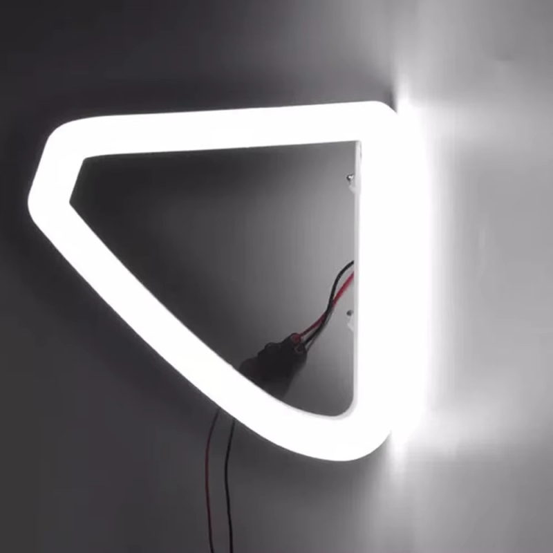 LED nappali világítás pár Ford Mustang 2015-2017 elülső rácshoz – ABS+LED, 12V, 5W, márka Yanyun