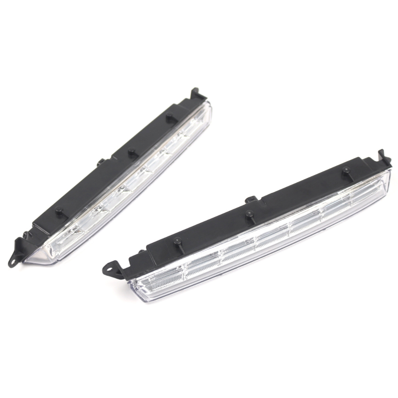 LED-uri de zi pentru Mercedes X164 X166 GL320 GL350 ML63 AMG (07–13); Material: PC+LED; Sursă de lumină: LED; Durata de viață: 50000 h; Număr piese: A1649060451, A1649060351