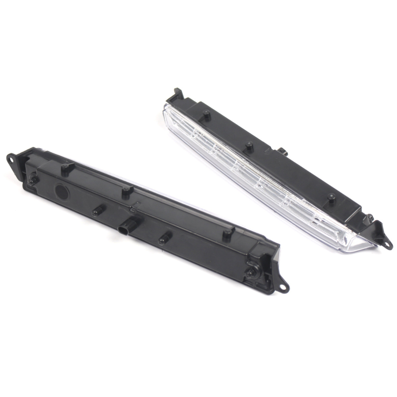 LED-uri de zi pentru Mercedes X164 X166 GL320 GL350 ML63 AMG (07–13); Material: PC+LED; Sursă de lumină: LED; Durata de viață: 50000 h; Număr piese: A1649060451, A1649060351