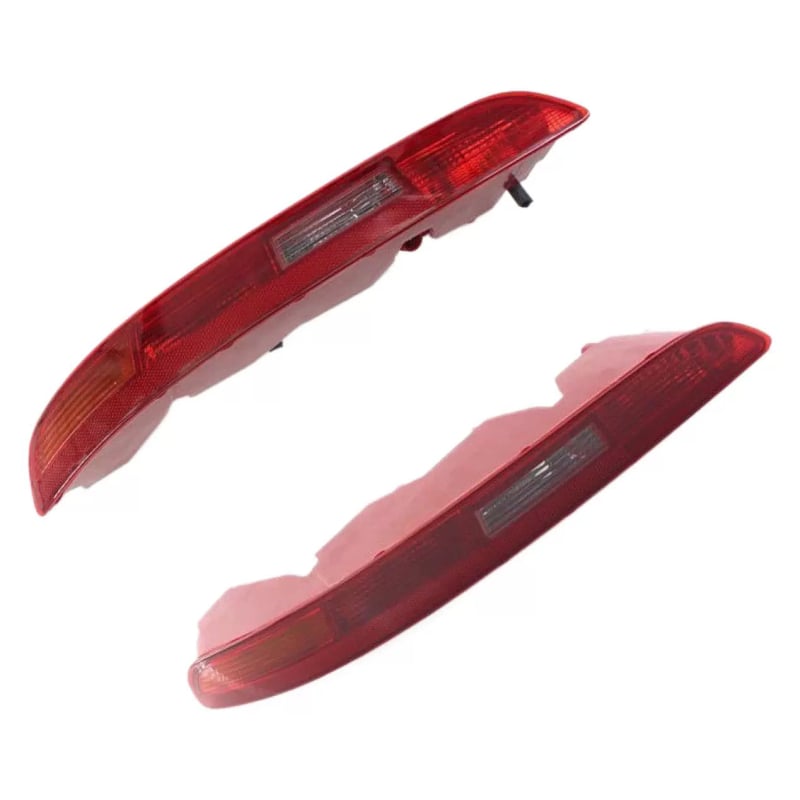 Lampă de spate pentru bara de protecție Audi Q3 2013-2015 – semnal de viraj, lumină de frână și lumină de marșarier; modelele 8U0945096/8U0945095; 12V