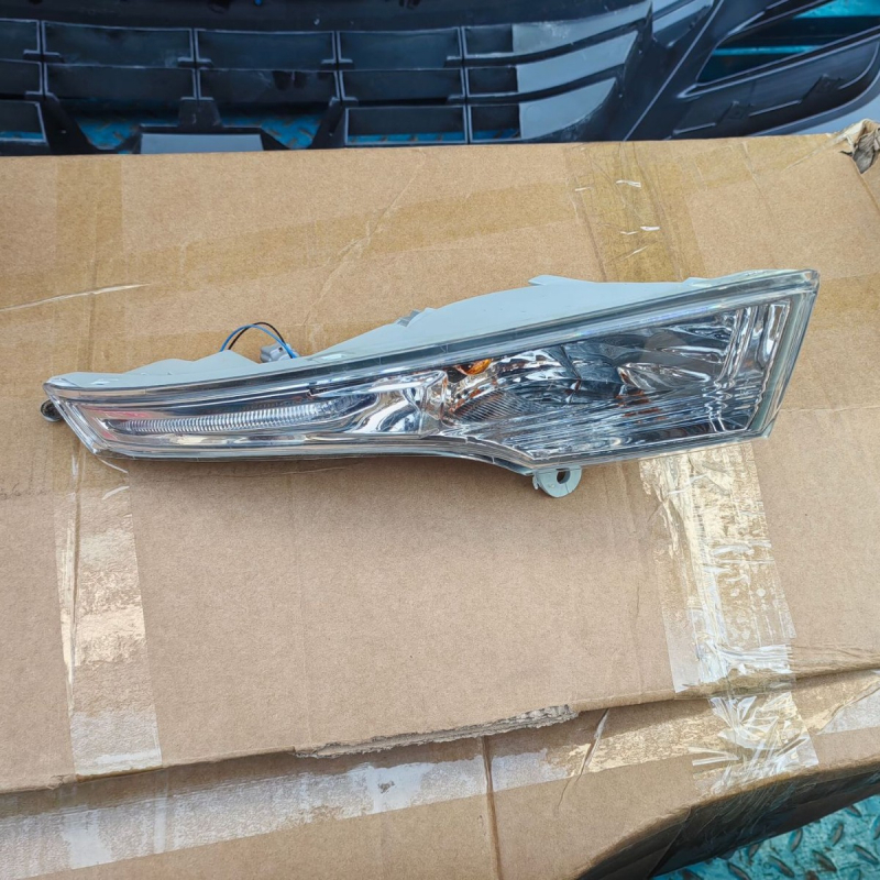 Dnevna rasvjeta za Nissan Altima 2013-2015 Teana, visoka konfiguracija s LED tračnicama; Materijal: PP; Marka: PZY; Modeli: 26130-3TS0A/26135-3TS0A/26130-3TA0A/26135-3TA0A; Izvor svjetla: LED