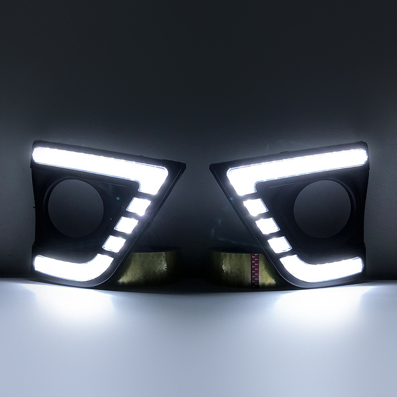 Toyota Corolla 14-17 dnevna svjetla LED ABS 12V 12W 80 lm