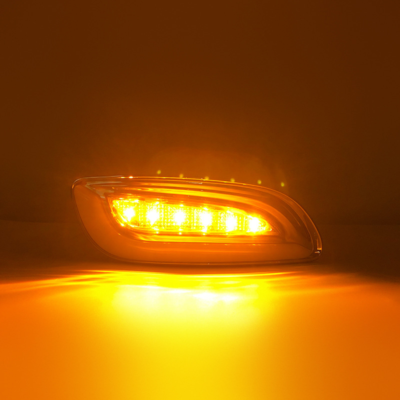 LED dnevna svjetla s indikatorima za Lexus RX330 RX350 (03-09)