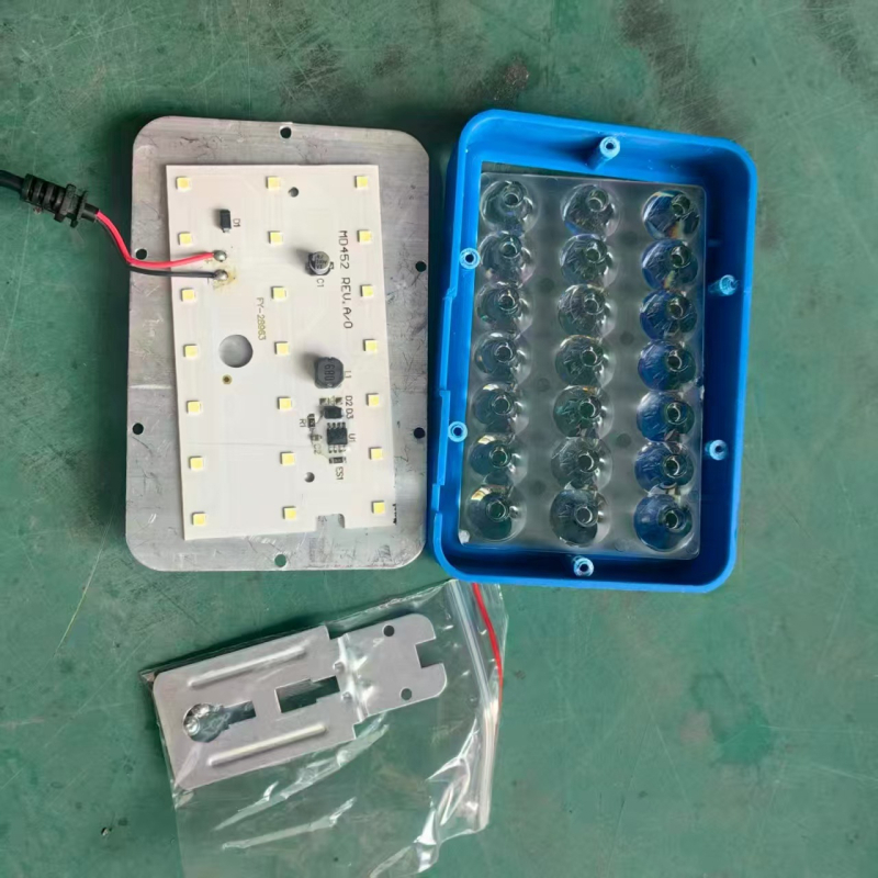 Prilagođeni vanjski polualuminijski far za motocikle i električna vozila – serije 21 LED, 36 LED i velika 36 LED serija