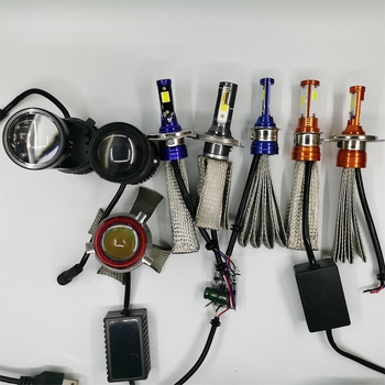 LED prednje svjetlo za motocikl H4, 30W, 12-24V DC, 1800lm, aluminijsko kućište