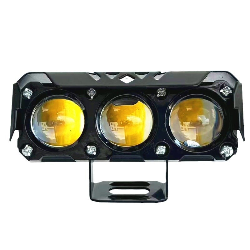 Motociklistički LED reflektor s tri leće - aluminijski spoj, 9-80V, IP67, vijek trajanja 80000h