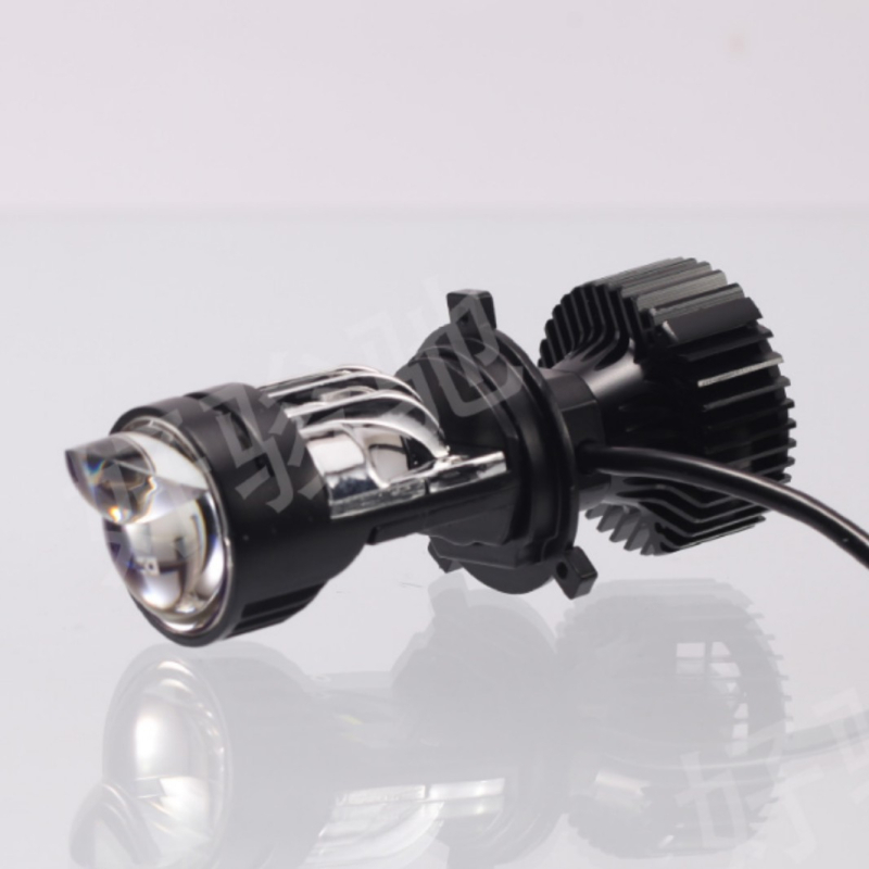 LED prednja svjetla za auto i motocikl s integriranim daleko i blizu te dvostrukom lećom, 55W, 9–24V, 5500 lm, IP66, avionski aluminij