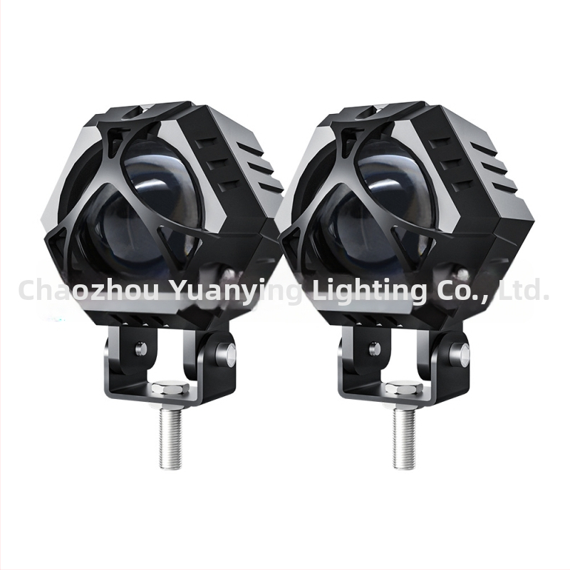 M1 Pro reflektor na motocykl — LED 60W, telo z leteckého hliníka, reflexná miska, desať režimov blikania, model G0060