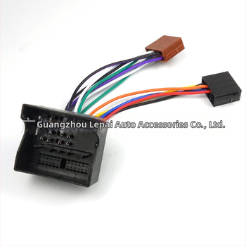 ISO adaptér napájacieho kábla pre auto audio a navigáciu — kompatibilný s Ford Focus, VW, Mercedes-Benz, BMW; 12V; plast + kov; Peak Auto Parts; prispôsobenie k dispozícii