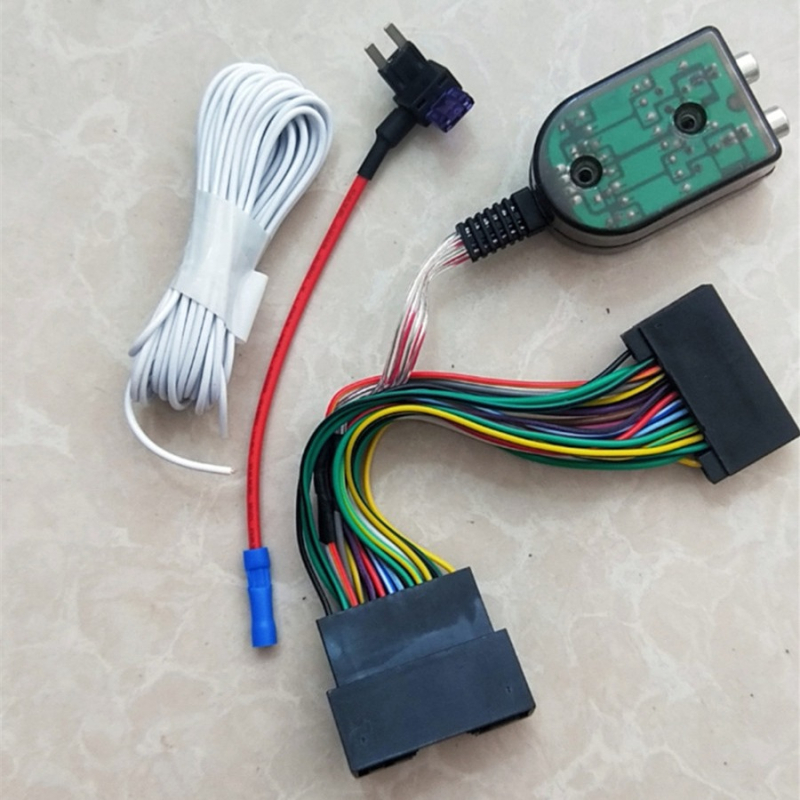 Cablu High-to-Low pentru radio factory Ford Focus 2011-2018 cu subwoofer — 12V, 50W, PVC, Greutate 20