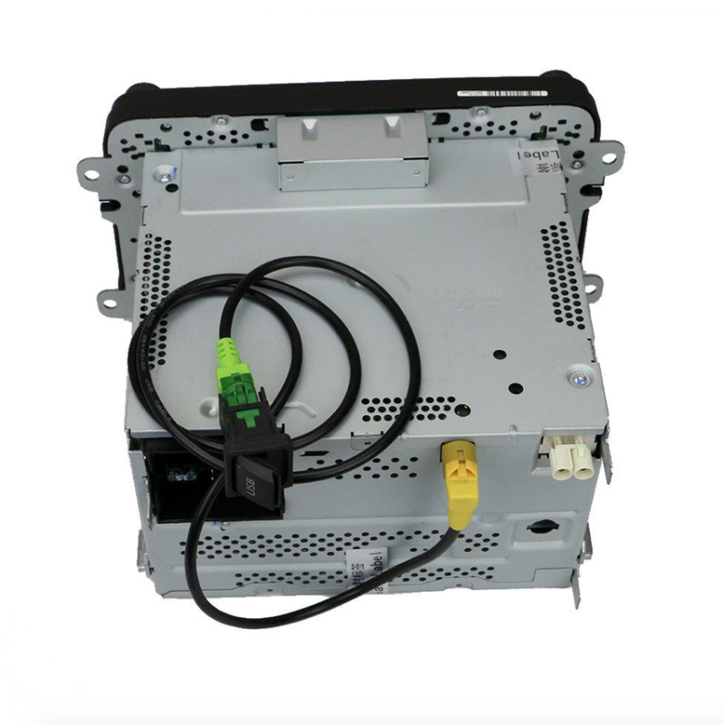 Автомобилен USB модификационен комплект: USB превключвателна кутия и кабелен хъб; 50 g, пластмаса и метал, за Volkswagen модел 1