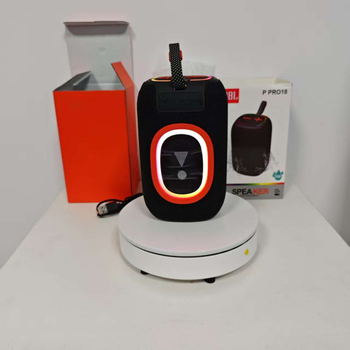 P18 Pro Bluetooth zvučnik – prijenosni vanjski mini stolni zvučnik, 20W, IPX4, Bluetooth 5.3, ugrađena baterija