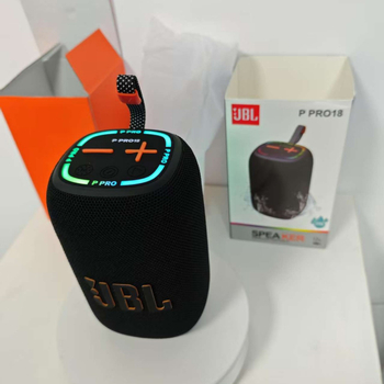 P18 Pro Bluetooth zvučnik – prijenosni vanjski mini stolni zvučnik, 20W, IPX4, Bluetooth 5.3, ugrađena baterija