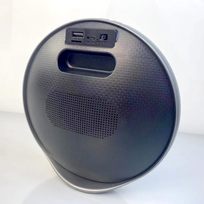 Prijenosni Bluetooth zvučnik s 3 zvučnicama, IPX5 vodootpornost, frekvencijski raspon 60 Hz–15 kHz, Bluetooth 5.3, ugrađena baterija 1200–2000 mAh