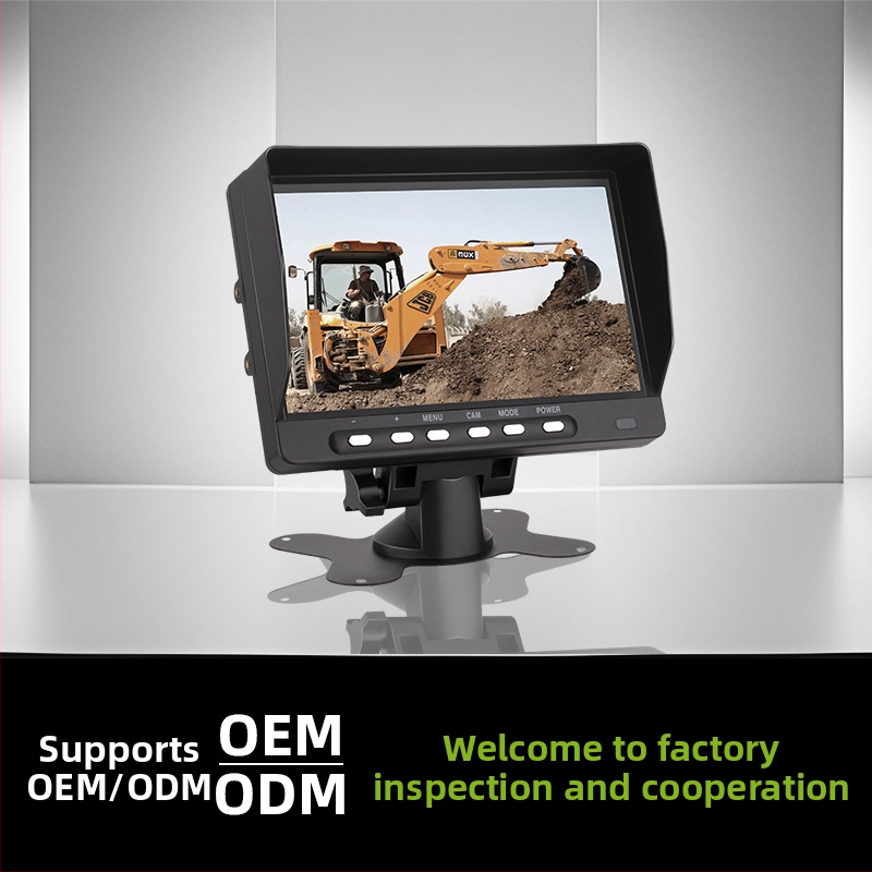 Automobilový LCD displej JY-M770; dvojkanálny vstup AHD/CVBS; rozlíšenie 1024x600; štvordelný HD monitor cúvania; PAL/NTSC; prispôsobiteľné spracovanie; vhodný pre dodávky, nákladné vozidlá, obytné vozidlá