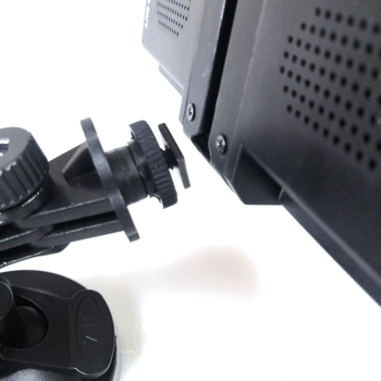 Automobilski LCD prikaz uz držač vakuumske čašice, 7 inča, model ZH-793A, rezolucija 800x480, PAL/NTSC, ulazi Digitalni/Analogni