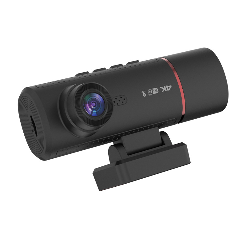 4K dash cam s tri objektiva, GPS pozicioniranje, ciklično snimanje, noćni vid, nadzor parkiranja, montirano u vozilu