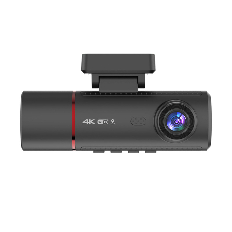 4K dash cam s tri objektiva, GPS pozicioniranje, ciklično snimanje, noćni vid, nadzor parkiranja, montirano u vozilu