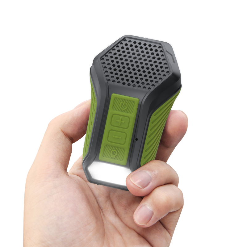 Klip-on mini Bluetooth zvučnik s osvjetljenjem - IPX7 vodootporan, 3W izlaz, Ugrađena baterija 500-800 mAh, Bluetooth 5.3, Frekvencijski raspon 100 Hz-20 kHz