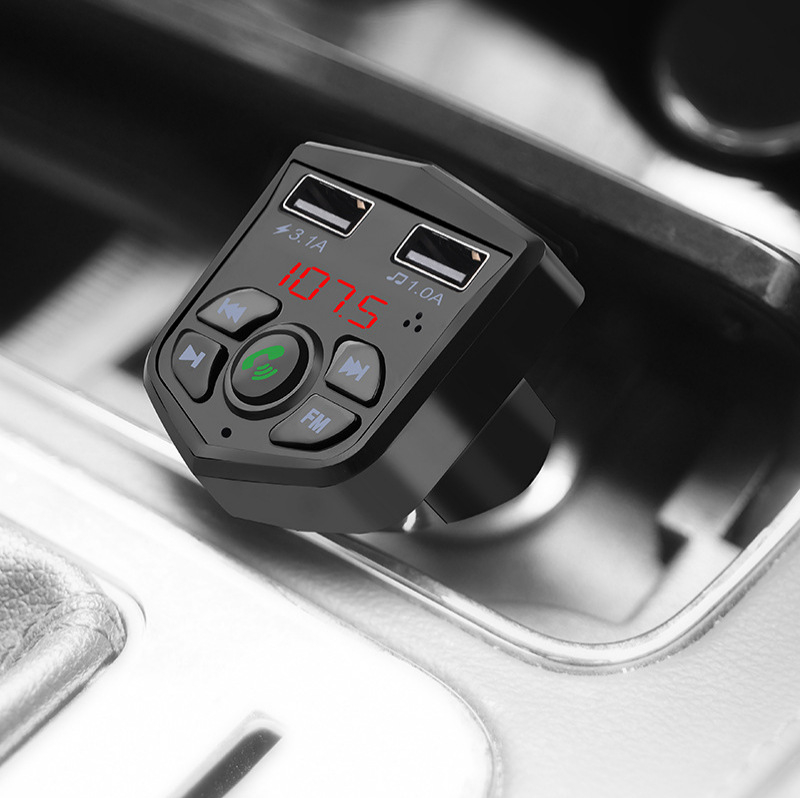 Automobilski MP3 player 803E — FM odašiljač, USB sučelje, napajanje iz upaljača, 12–24V