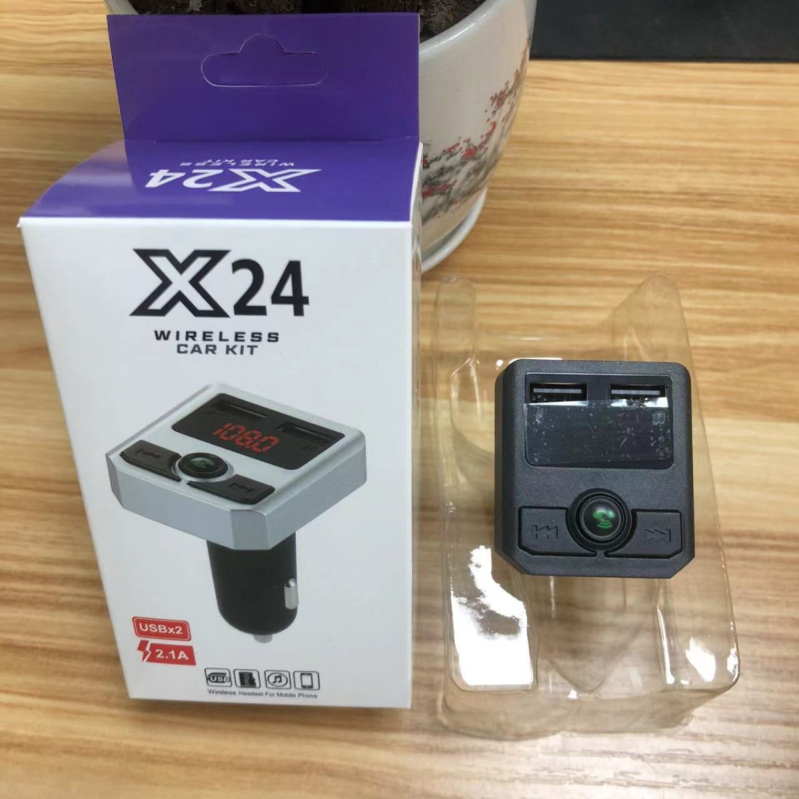 X24 automobilska Bluetooth punjač, dvostruka veza uređaja, hands-free, FM radio, USB sučelje (napajanje 12-24 V, monohromatski zaslon)