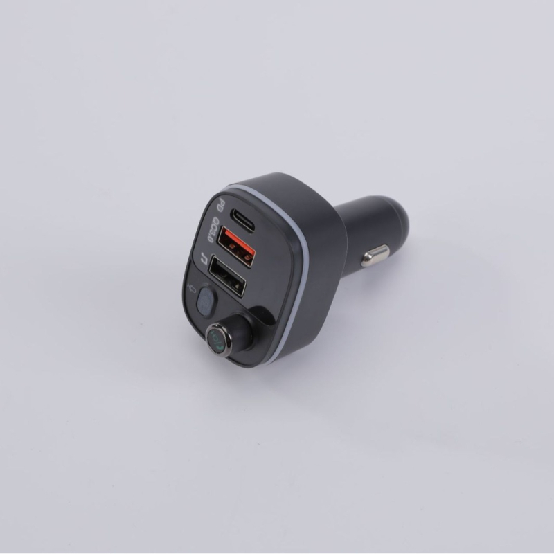 MP3 prehrávač do auta s Bluetooth prijímačom, FM vysielačom, hands-free hovory, bezstratný zvuk