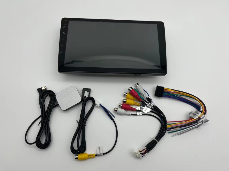 Androidos autó navigációs fejegység Bluetooth‑kal, Wi‑Fi‑vel és GPS‑szel, 1024×600 kijelző, 12V tápegység, 45W×4, univerzális kompatibilitás