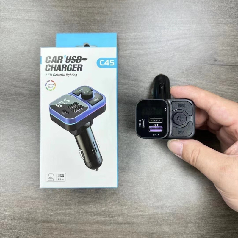 C45 Auto MP3 FM Bluetooth transmiter i USB punjač s LED svjetlom, 12-24V
