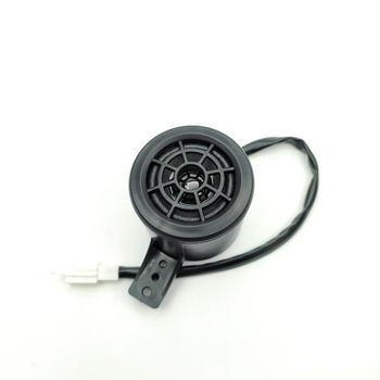 Motorkerékpár Bluetooth hangrendszer MP3-vel, FM rádióval, lopás elleni védelemmel és távirányítóval