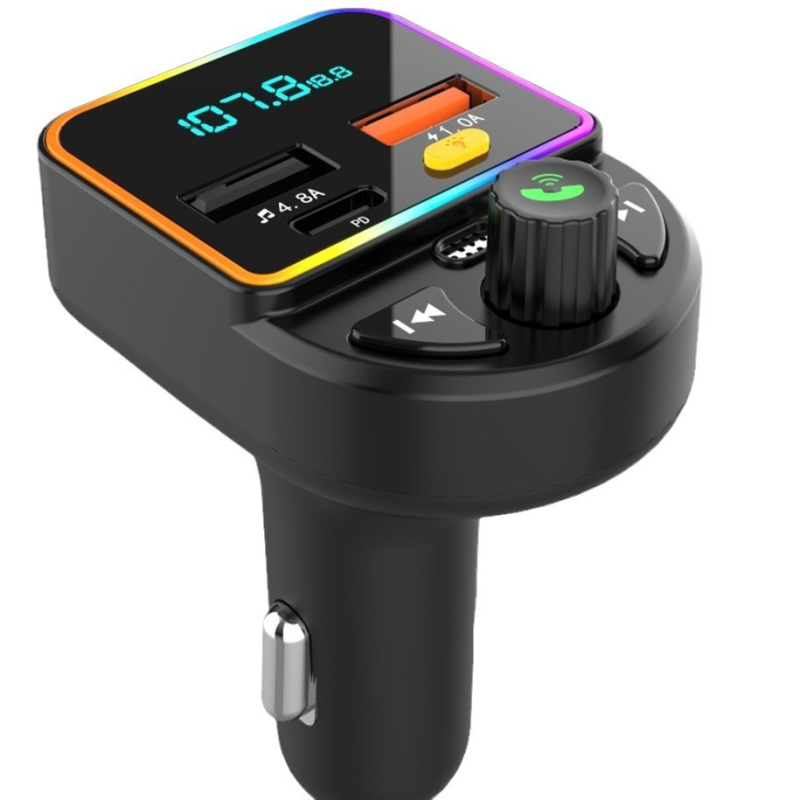 P12 Autós MP3 Lejátszó USB Interfészével, Bluetooth FM Transzmitterrel és Equalizerrel