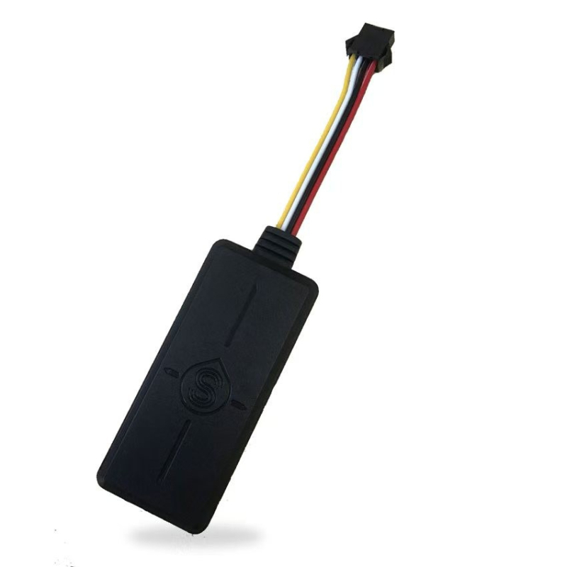 GPS nyomkövető GT100N motorkerékpárhoz, autóhoz és furgonyhoz — GPS-pontosság 5–50 m, IPX65 vízálló, beépített antenna, akkumulátor élettartam 120