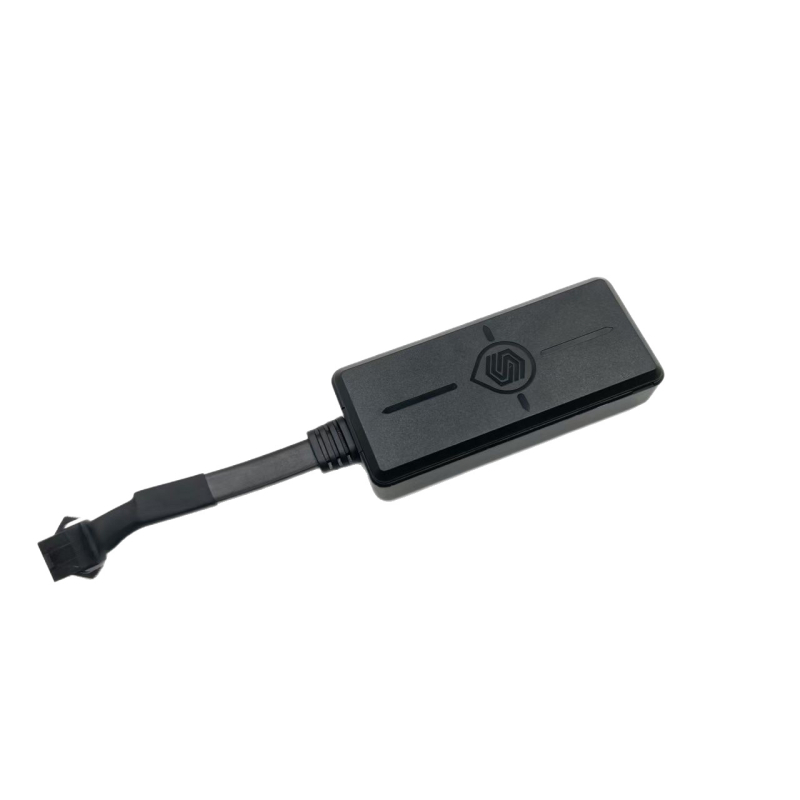 GPS nyomkövető GT100N motorkerékpárhoz, autóhoz és furgonyhoz — GPS-pontosság 5–50 m, IPX65 vízálló, beépített antenna, akkumulátor élettartam 120