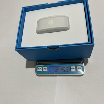 Macskák és kutyák számára GPS nyomkövető – WiFi, GPS és LBS helymeghatározás; GPS pontosság 5 m, IPX7 vízálló, 15 napos készenléti üzem