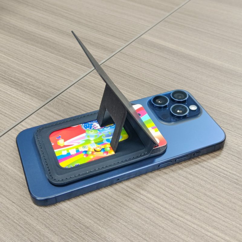 Suport magnetic pentru carduri și stativ de masă pentru telefon – plastic, design desen animat