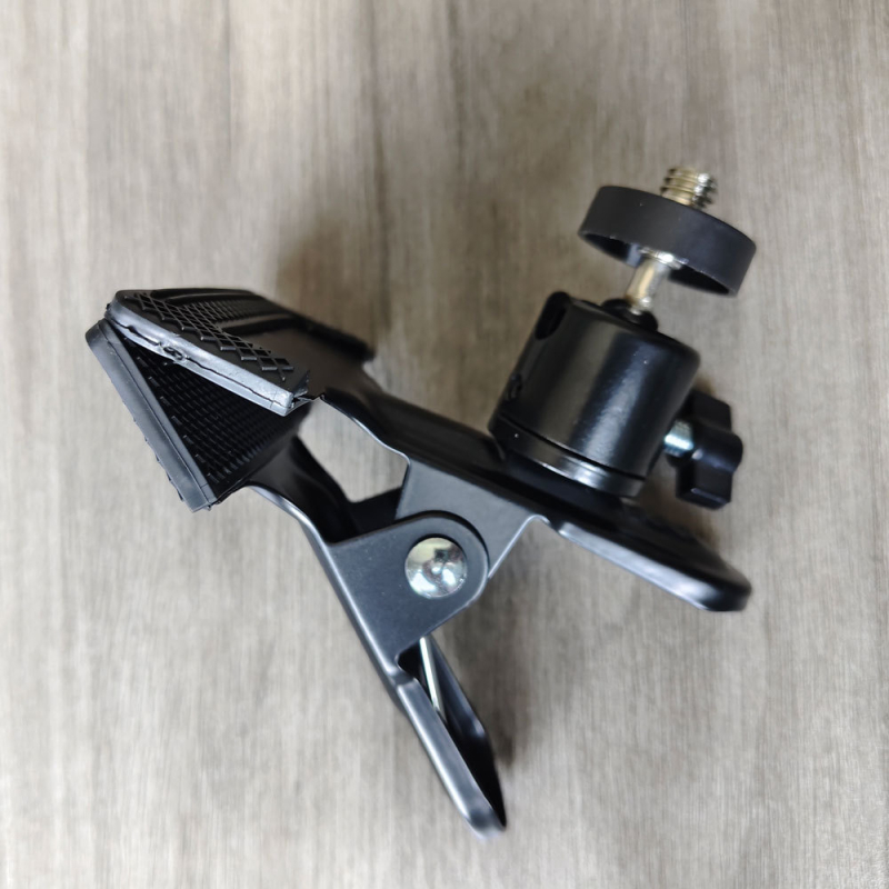 Klip od legure s 360° rotirajućom glavom za stolno livestreamanje, montaža za platno i PVC ploču