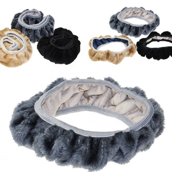 Plüss kormányvédő autókhoz — univerzális négyévszakos használatra, anyag: mesterséges plüss, stílus: plüss, telepítés: általános