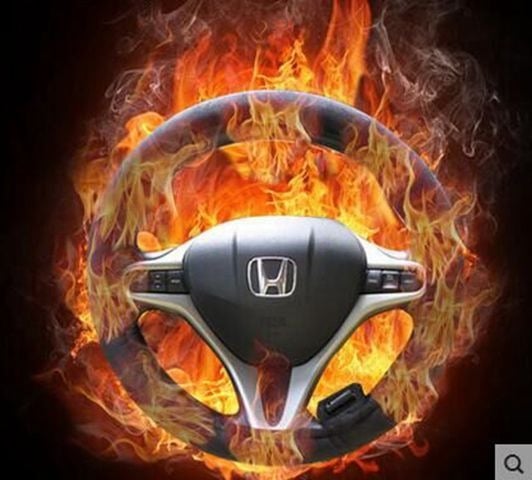 Fűtött kormányvédő autóhoz, plüss velúr anyagból, téli használatra, logónyomtatás elérhető, magáncímke licencelhető