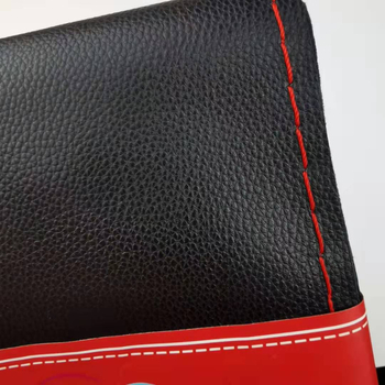 Kézzel varrt kormányvédő mikroszálas bőrből, lychee szemcsés textúrával, univerzális kivitel a legtöbb autómodellhez, négy évszakos, csúszásmentes és kopásálló